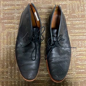 Timberland Boot Company high ankle cut black leather laced up boots